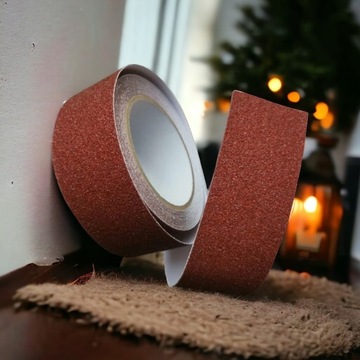 ЛЕНТА ПРОТИВСКОЛЬЗЯЩАЯ 50/6м ДЛЯ ЛЕСТНИЦ коричневая внешняя Paper tech