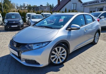 Honda Civic IX Hatchback 5d 1.4 i-VTEC 100KM 2012 Honda Civic Swiezo sprowadzone, zarejestrowane 1.3 Benzyna 100KM, zdjęcie 1