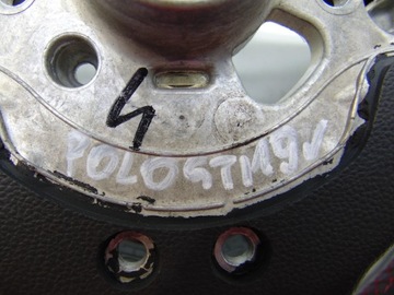 ОБРЕЗАННЫЙ КОЖАНЫЙ РУЛЬ МНОГОРЕЗЬБОВЫЙ VW POLO GTI 2G