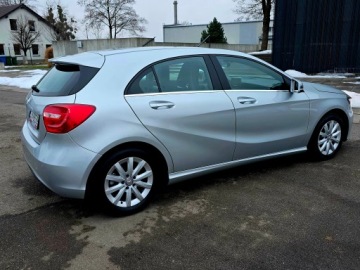 Mercedes Klasa A W176 Hatchback 5d 1.6 180 BlueEFFICIENCY 122KM 2014 Mercedes A180 Aklasa bdb stan, zdjęcie 13