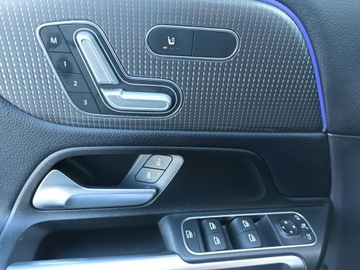 Mercedes GLB SUV 2.0 250 224KM 2021 Mercedes GLB 250, 4 Matic, AMG, 35 tys km, zdjęcie 32