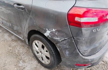 Citroen C4 Picasso II 2014 Citroen C4 Picasso 2014r, 1.6HDI. Lekko uszkodzony lewy tyl. Jezdzi 1.6, zdjęcie 19