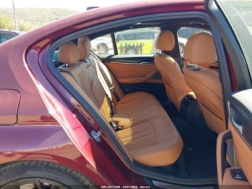 BMW Seria 5 G90-91 2023 BMW Seria 5 540 I XDRIVE, 2023r., 4x4, 3.0L 3.0 Hybryda 335KM, zdjęcie 9