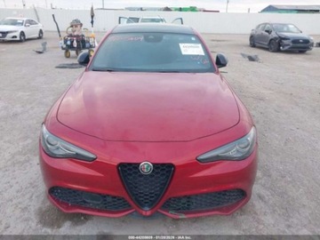 Alfa Romeo Giulia II Sedan Facelifting 2.0 Turbo 280KM 2022 Alfa Romeo Giulia Veloce Ti 2022 2.0 Benzyna 280KM, zdjęcie 8