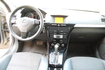 Opel Astra H Hatchback 5d 1.8 ECOTEC 140KM 2009 Astra III GTC Automat Lift 1.8Benz Pół Skóry Tempomat Perełka, zdjęcie 5