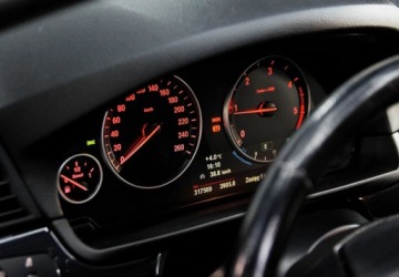 BMW Seria 5 F10-F11 Touring 520d 184KM 2011 BMW Seria 5 Kombi_Panoramiczny dach_Nawigacja_Podgrzewane fotele 2.0 Diesel, zdjęcie 13
