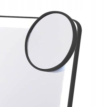 Портативное дорожное зеркало для макияжа.