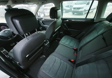 Volkswagen Tiguan II SUV 2.0 TDI 190KM 2017 Volkswagen Tiguan Highline 4Motion Pakiet Premium, GPS, Active Info Displ, zdjęcie 8