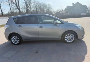 Toyota Verso Minivan 2.0 D-4D 126KM 2012 Toyota Verso Toyota Verso 2.0 D-4D Travel 2.0 Diesel 126KM, zdjęcie 19