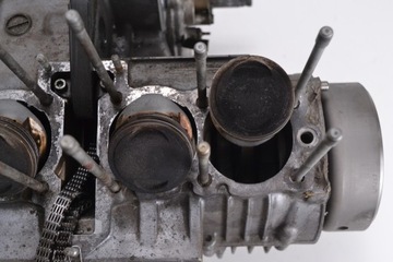 Картер блока двигателя KAWASAKI ZEPHYR 550