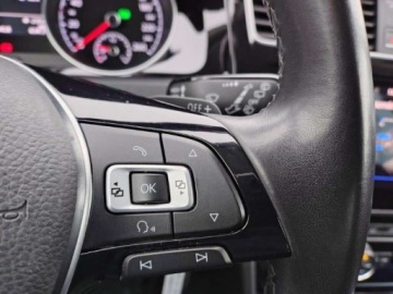Volkswagen Golf VII Variant 2.0 TDI CR DPF BlueMotion Technology 150KM 2017 Volkswagen Golf FVmarza Kamera podgrz.fotele APP-Connect ASO 2.0 150KM, zdjęcie 17