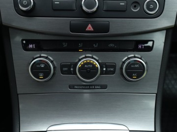 Volkswagen Passat B7 Variant 2.0 TDI CR DPF BlueMotion 140KM 2013 VW Passat 2.0 TDI, Salon Polska, DSG, Navi, Xenon, zdjęcie 12