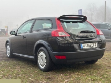 Volvo C30 Hatchback 3d 1.6 100KM 2009 Volvo C30 1.6 Momentum 100KM 2009r, zdjęcie 15