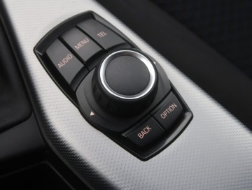 BMW Seria 1 F20-F21 Hatchback 5d 116i 136KM 2013 BMW 1 116i, Salon Polska, Xenon, Bi-Xenon, Klima, zdjęcie 15