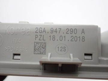 LAMPA INTERIÉR KABINY ORIGINÁLNÍ 2GA947290A VW POLO 2G VI 18R