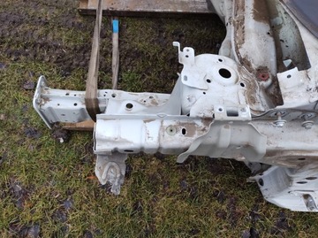 FORD FIESTA MK7 16R - РАМА ПЕРЕДНЯЯ ЛЕВАЯ