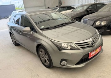 Toyota Avensis III 2014 Toyota Avensis 2.2 D 177 KM Salon PL 2014r Warszawa 2.2 Diesel 177KM, zdjęcie 1