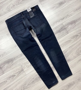 52 ## HUGO BOSS ## MĘSKIE SPODNIE JEANSY 38/32