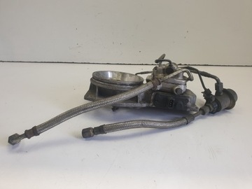 AUDI 80 B3 1.8 i РАСПРЕДЕЛИТЕЛЬ ТОПЛИВА 0438121011