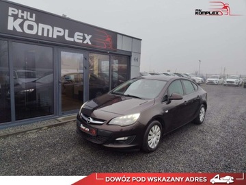 Opel Astra J Sedan 1.4 Turbo ECOTEC 140KM 2015 Opel Astra 1.4 Benzyna LPG 140KM Klimatyzacja Zarejestrowany 1.4 140KM