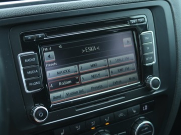 Volkswagen Jetta VI Sedan 1.4 TSI 122KM 2014 VW Jetta 1.4 TSI, Salon Polska, Klima, zdjęcie 11