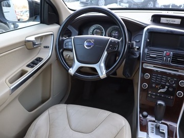 Volvo XC60 I SUV 2.4 D3 163KM 2010 Volvo XC60 2.4 D, Salon Polska, 4X4, Automat, zdjęcie 4