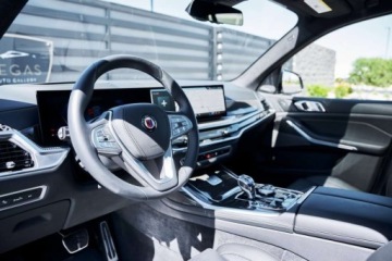BMW X7 2026 BMW X7 Alpina XB7 2026 4.4 Benzyna 631KM, zdjęcie 10