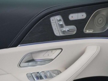 Mercedes GLE V167 SUV Facelifting 2.0 300d 269KM 2025 MERCEDES-BENZ GLE 300 d 4-Matic AMG Line 2.0 (269KM) 2025, zdjęcie 13
