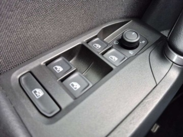 Cupra Formentor Crossover 1.5 TSI 150KM 2024 Cupra Formentor serwis ASO 1.5eTSI 150KM bezwypadkowy pakiety FullLink Amb, zdjęcie 12