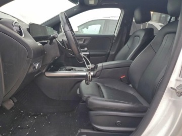 Mercedes GLA II Off-roader 2.0 250 224KM 2021 Mercedes-Benz GLA 2021 MERCEDES-BENZ GLA 250 4MATIC 2.0 Benzyna 224KM, zdjęcie 5