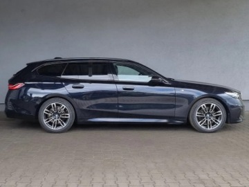 BMW Seria 5 G90-91 Touring 2.0 520d 197KM 2024 BMW Seria 5 Touring 520d Sport Combi 2.0 (197KM) 2024, zdjęcie 2