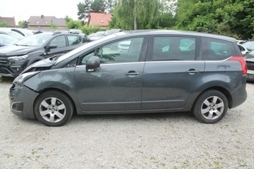 Peugeot 5008 I Minivan Facelifting 1.6 BlueHDi 120KM 2016 Peugeot 5008 ROK 2016 POJ 1,6 120 KM, zdjęcie 7