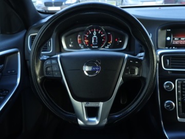 Volvo V60 I Kombi Facelifting 1.6 T3 150KM 2014 Volvo V60 T3 1.6, Salon Polska, Skóra, Navi, zdjęcie 17