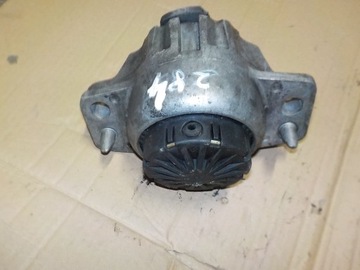 JAGUAR F PACE ULOŽENÍ MOTORU HK83-6A003-GC LEVÝ