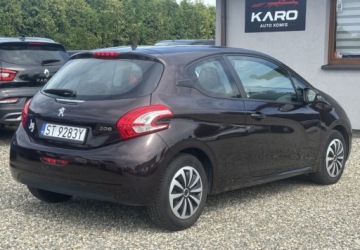 Peugeot 208 I Hatchback 3d 1.2 VTI 82KM 2013 Peugeot 208 Samochod z gwarancja 1.2 Benzyna 82KM, zdjęcie 6