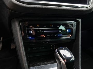 Volkswagen Tiguan II SUV Facelifting 1.5 TSI 150KM 2021 VOLKSWAGEN Tiguan 1.5 TSI Elegance DSG Suv 150KM 2021, zdjęcie 16