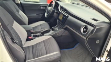 Toyota Auris II Touring Sports Facelifting 1.8 Hybrid 136KM 2016 Toyota Auris 1.8Hybryda Panorama Navi kamera climatronic 100 bezwypadek, zdjęcie 28