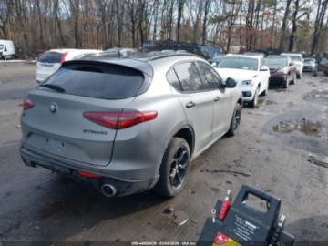 Alfa Romeo Stelvio SUV 2.0 Turbo 280KM 2018 Alfa Romeo Stelvio 2018 r., 2,0L AWD 2.0 Benzyna 280KM, zdjęcie 4