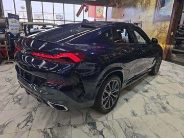 BMW X6 G06 2022 BMW X6 xDrive40i M Sport Line 2022 3.0 Benzyna 335KM, zdjęcie 4