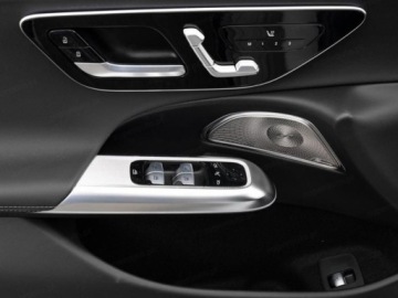 Mercedes Klasa E W214 Kombi Plug-in 2.0 300de 313KM 2025 E Klasa 300 de 4-Matic AMG Estate 2.0 (313KM) 2025, zdjęcie 11