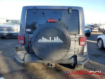 Jeep Wrangler III Unlimited Facelifting 3.6 V6 286KM 2016 Jeep Wrangler _UNLIMITED_SAHARA_4x4_3.6 L_285 km_2016r 3.6 Benzyna 285KM, zdjęcie 5