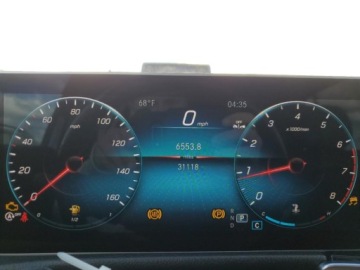 Mercedes GLB 2021 Mercedes-Benz GLB 2021, 2.0L, 4x4, od ubezpieczalni 2.0 Benzyna 221KM, zdjęcie 10