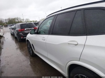 BMW X5 G05 2024 BMW X5 XDrive40I 2024 3.0 Benzyna 375KM, zdjęcie 1
