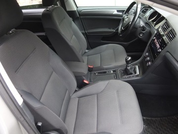 Volkswagen Golf VII Variant 2.0 TDI CR DPF BlueMotion Technology 150KM 2017 VW Golf 2.0 TDI, Serwis ASO, Klima, Tempomat, zdjęcie 8