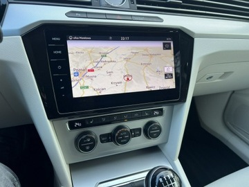 Volkswagen Passat B8 Variant 1.6 TDI BlueMotion SCR 120KM 2016 Volkswagen Passat Zarejestrowany Bogata wersja TOP, zdjęcie 14