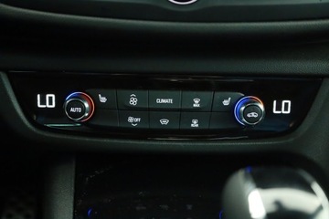 Opel Insignia II Sports Tourer Facelifting 2.0 Diesel 174KM 2021 Opel Insignia 2.0 CDTI, Salon Polska, zdjęcie 12