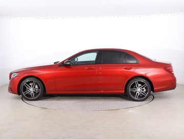 Mercedes Klasa E W213 Limuzyna 2.0 220d 194KM 2016 Mercedes E E 220 d, Salon Polska, Serwis ASO, zdjęcie 2