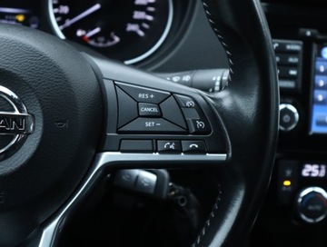 Nissan Qashqai II Crossover Facelifting 1.2 DiG-T 115KM 2018 Nissan Qashqai 1.2 DIG-T, Automat, Navi, Klima, zdjęcie 20