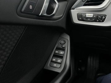 BMW Seria 1 F40 2020 BMW 118 Salon PL, FV-23%, LED, Kamera cofania, Pod, zdjęcie 13