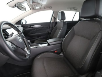 Opel Insignia II Sports Tourer 1.5 Turbo 165KM 2018 Opel Insignia INNOVATION automat półskóra navi, zdjęcie 12
